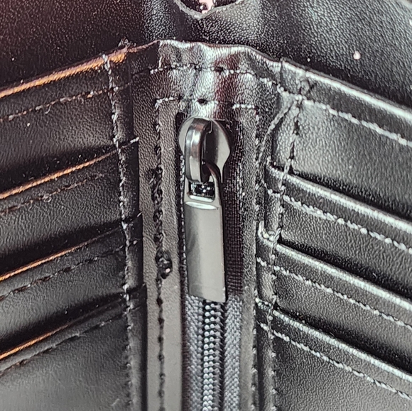 🏷 CLEARANCE! Ed Hardy Gold Tiger Wallet - Picture 7 of 8